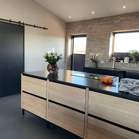 Moderne Bynaert Hus הולסטברו